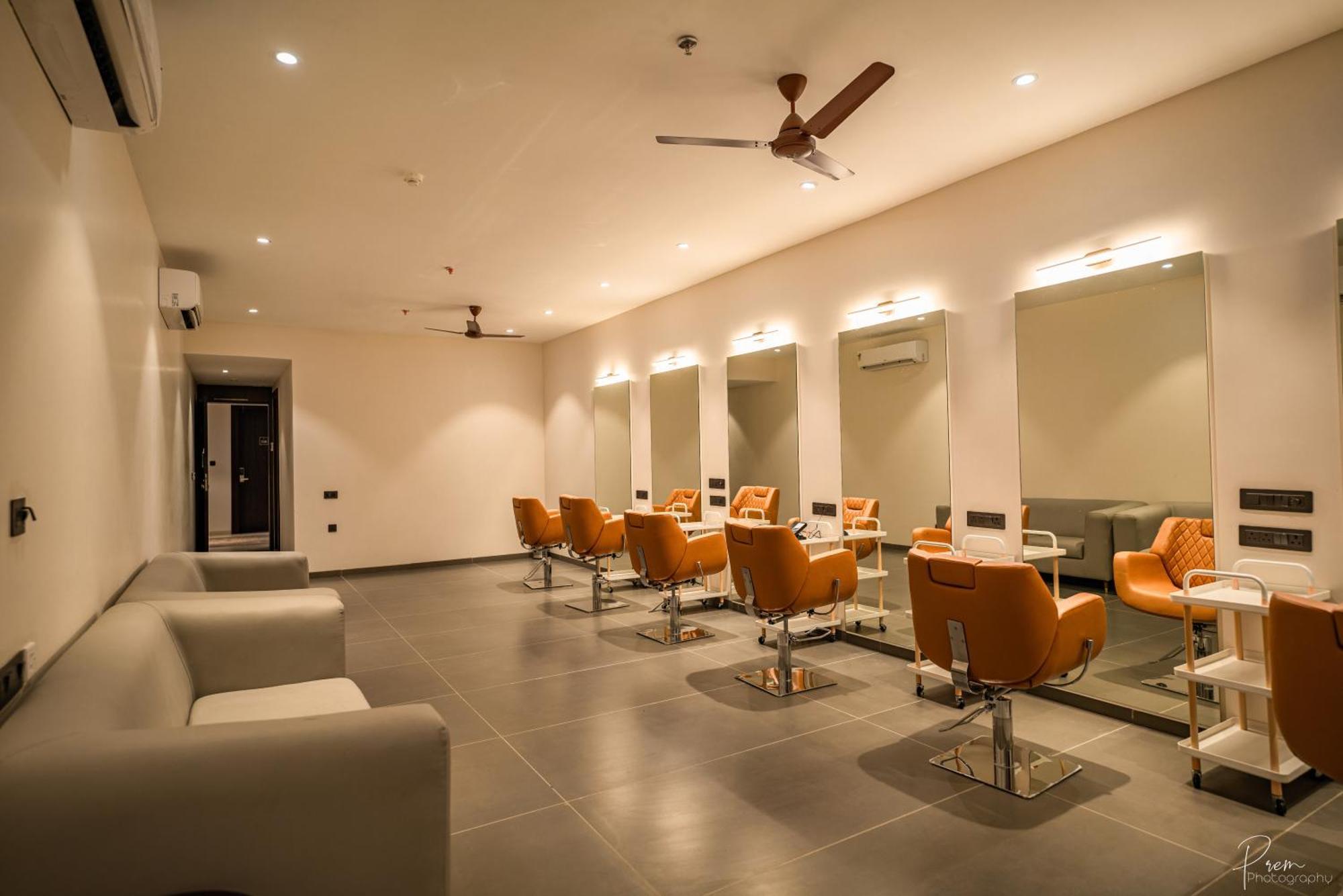 Hotel Omaya Garden Rāipur エクステリア 写真